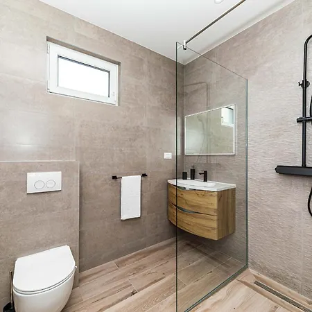 Awesome In Vikendica